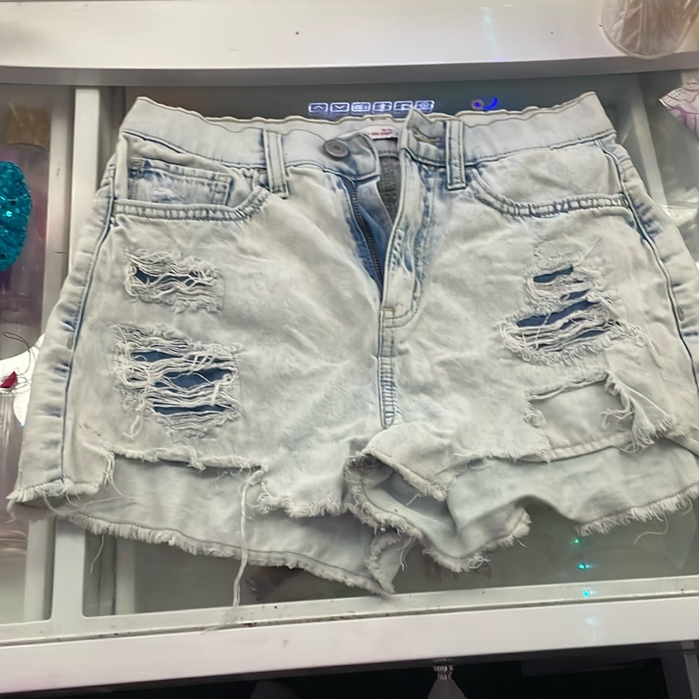 Acid washed curvy mom shorts